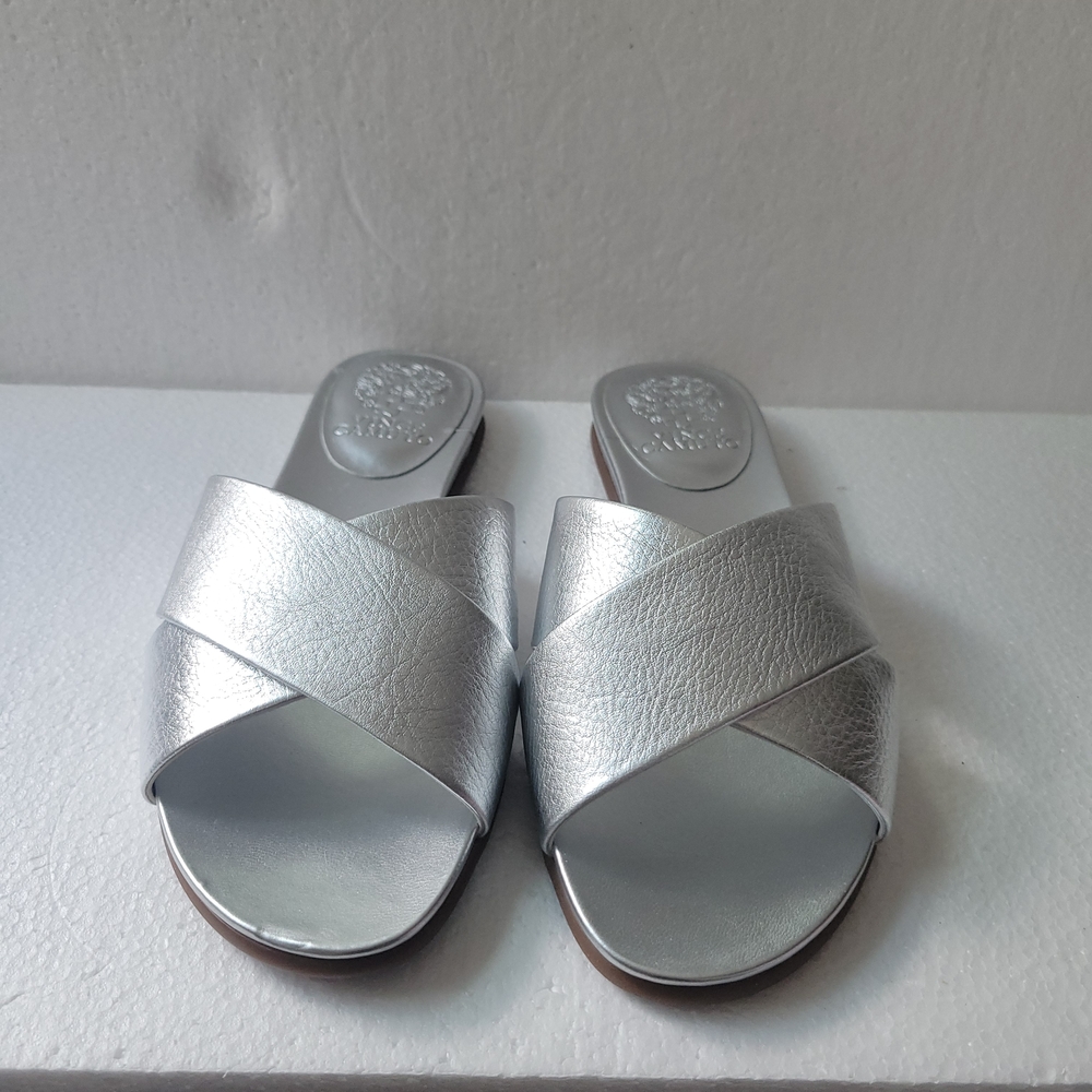 Vince Camuto Size 7 Silver Women's Slide Sandals